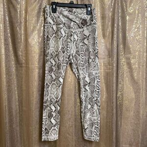 Victorias Secret Love Cloud Crossover Snake Skin Print Leggings Size 10 NWOT